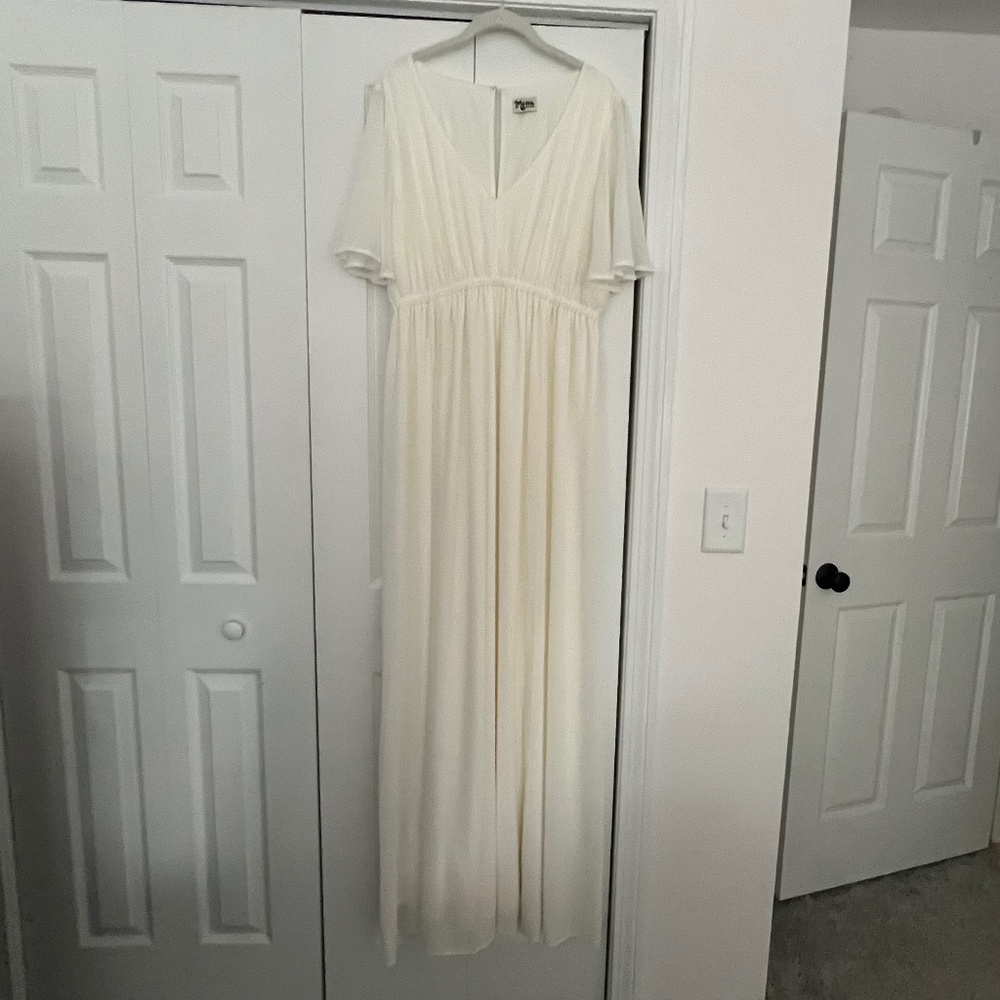 Pretty & super comfy gown for maternity or newborn/postpartum portraits